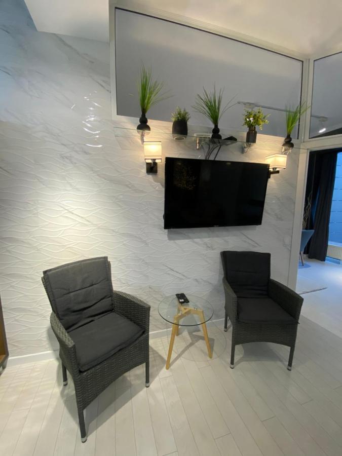 New Double Room Luxury Apartment In The Center Chisinau Eksteriør bilde