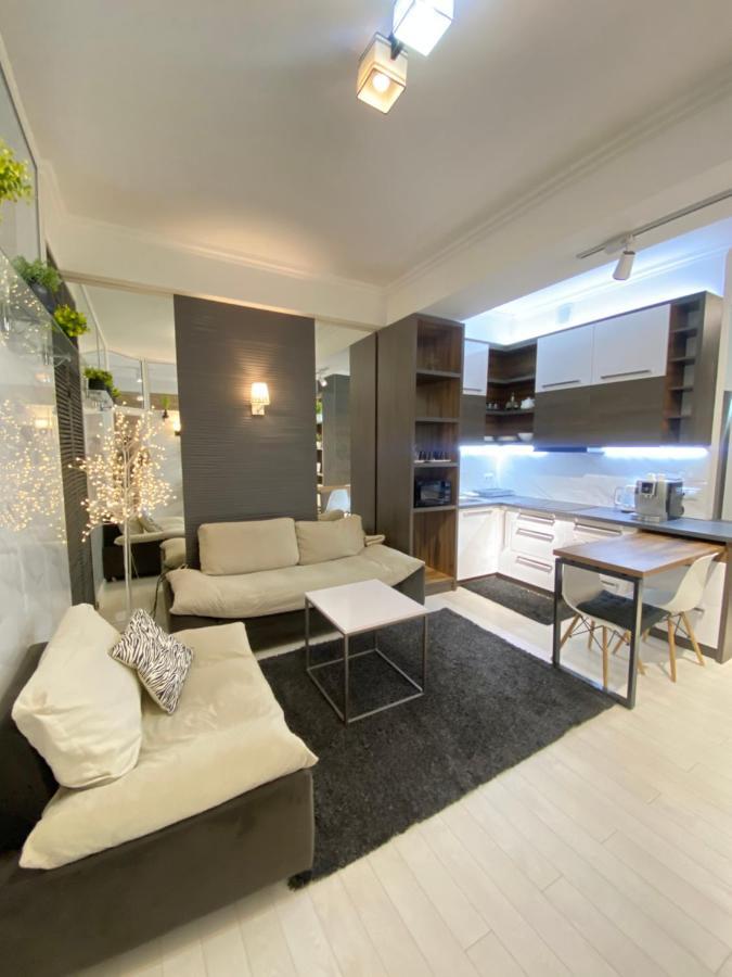 New Double Room Luxury Apartment In The Center Chisinau Eksteriør bilde