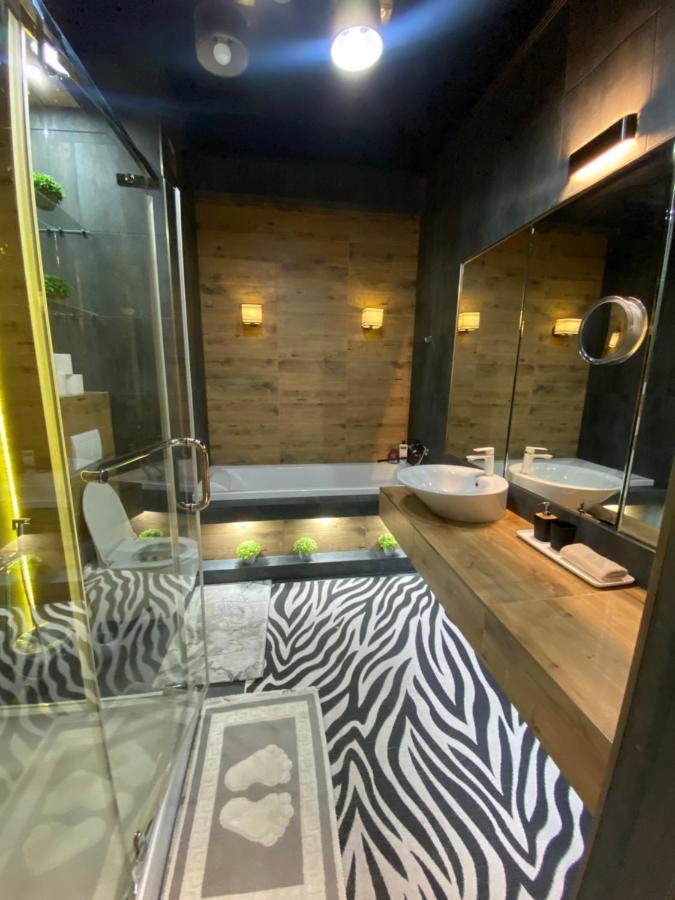 New Double Room Luxury Apartment In The Center Chisinau Eksteriør bilde